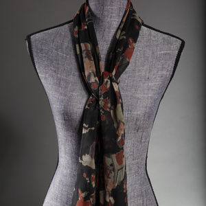 Beautiful Giesha Print silk scarf
